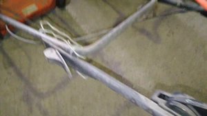 Газонокосилка бензиновая на запчасти. Видео для авито.
