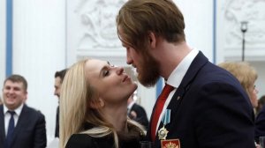 Помолодела лет на 20! Пелагея восхитила поклонников сменой имиджа. Умеет удивлять!