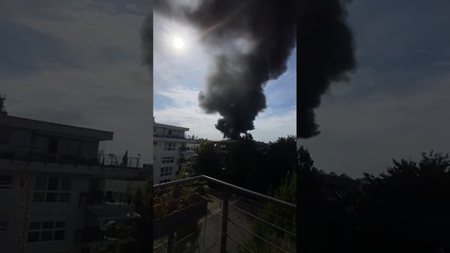 Wiesbaden dotzheim aktuell ..Feuer auf einer Baustelle . 10 Uhr am 14.7.2023