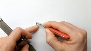 Как поменять ремешок на часах
