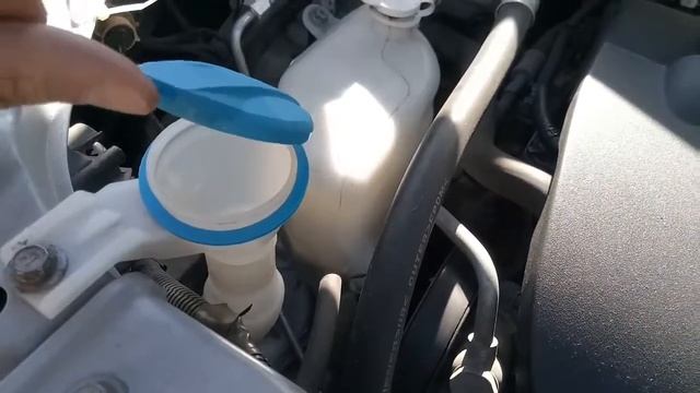 Крышка бачка омывателя смотреть онлайн