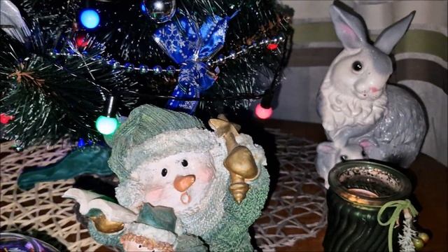 29 декабря. Не удержалась и купила еще новогодний декор! Ночная прогулка с Дунаем... смотреть онлайн