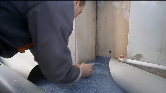 Ремонт пола и приклеивание линолиума