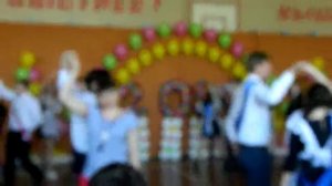 Вальс в исполнении 9 класса школы №4