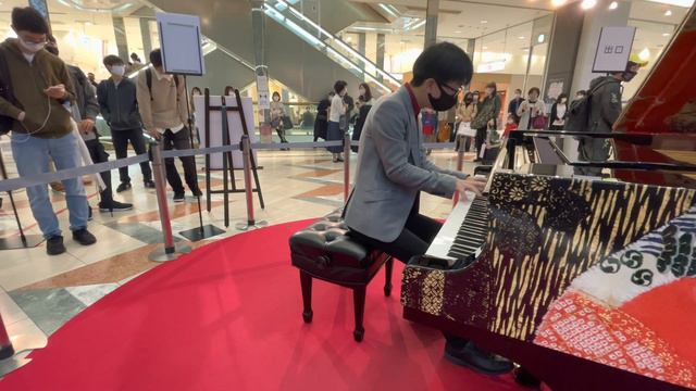 【ストリートピアノ】超豪華!! デパート松坂屋名古屋店のSteinway&Sons D274 フルコンサートグランドピアノで『いとしのエリー』と『Lemon』を弾いてみた!!【4K HDR】 смотреть онлайн