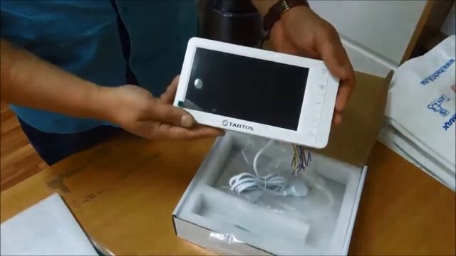 Обзор распаковка видеодомофона Tantos Amelie SD смотреть онлайн