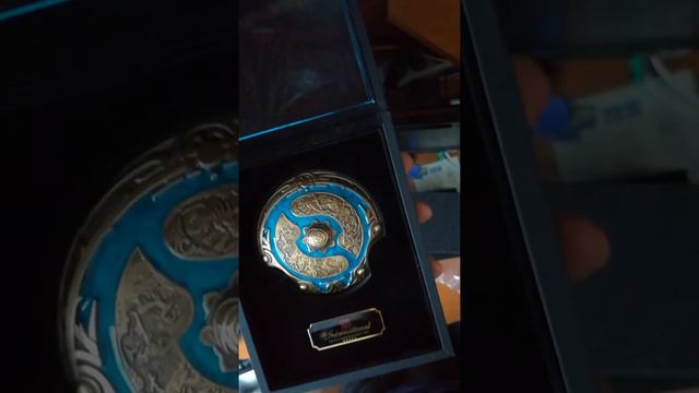 Распаковка реального АЕГИСА 2017 Aegis of Champions Dota 2 смотреть онлайн