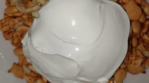 Торт без выпечки из крекера