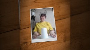 Ритмические игры со стаканчиком и звучащими жестами.