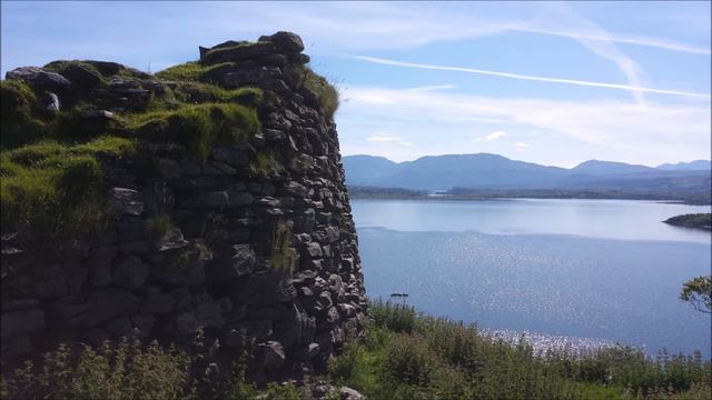 Trails and Traces. Vermona and Moog. Vermona settings as shown. смотреть онлайн