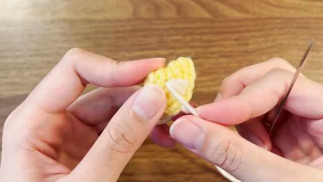 How to Embroider Details on Amigurumi смотреть онлайн