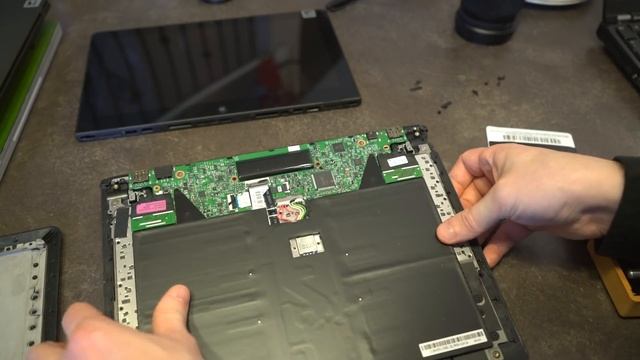 Lenovo ThinkPad Helix in 2019: Still a Good 2 in 1? смотреть онлайн