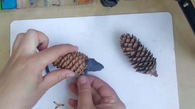 Лепим из пластилина и шишек смотреть онлайн