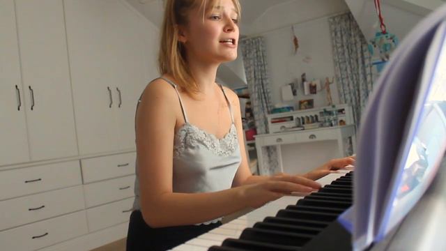 Florence and the Machine - Shake It Out (Cover)