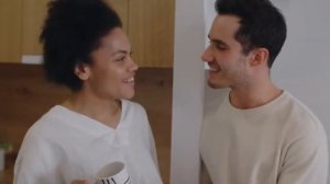 КАК ПРАВИЛЬНО СИДЕТЬ ВО ВРЕМЯ БЕРЕМЕННОСТИ | Почему беременным женщинам нельзя сидеть нога на ногу