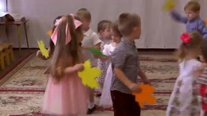 "Лист кленовый похож на ладошку" Евтодьевой Аллы