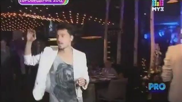 У Сары Окс на Евровидении вздымились трусы! МУЗ ТВ смотреть онлайн