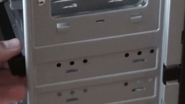 7 часть. Устанавливаем жесткий диск смотреть онлайн