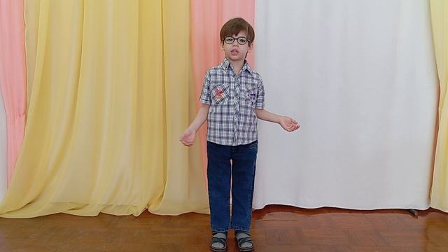 "Про ракету", Читает: Постников Иван, 8 лет