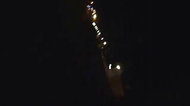 девушка красиво поет караоке на берегу моря смотреть онлайн