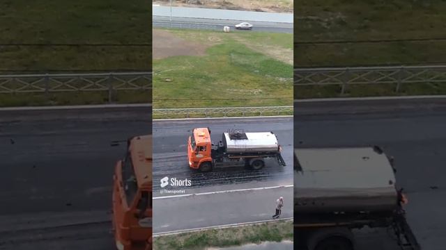 Погрузчик перекрыл дорогу чтобы не мешали гудрон заливать и не портили #shorts