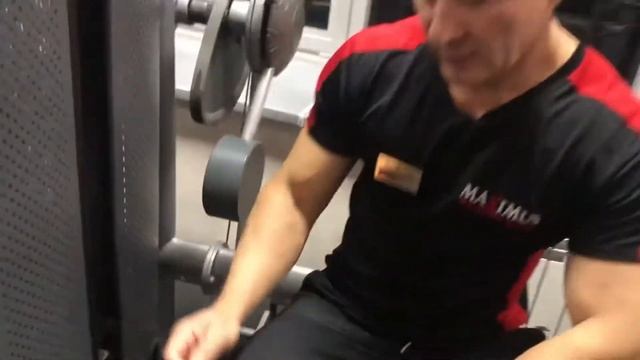 Тренажер для выполнения упражнения пуловер