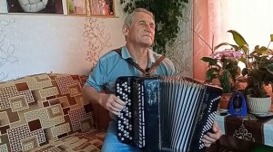 Наши старые дворовые песни. В семнадцать с  половинаю