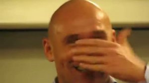 Актёр МАКСИМ АВЕРИН читает стих...