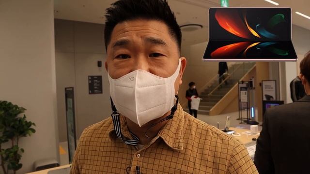 Samsung Galaxy S21 Ultra Hands On Review l Galaxy Buds Pro смотреть онлайн