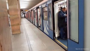 81-765/766/767 "Москва" на ст. "Улица 1905 года"