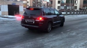 Lexus LX 570 разворот на месте) crawl control