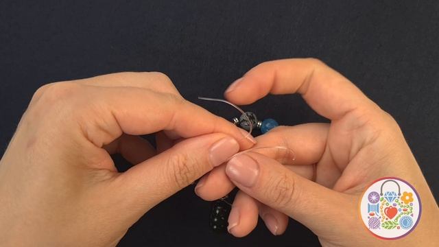 Браслет из натуральных бусин на резинке + как завязать узел на эластичной нити (резинке) смотреть онлайн