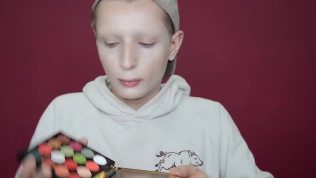 ГЕРПЕТОФОБИЯ / DRAG МАКИЯЖ / AGNES DE LAVI смотреть онлайн