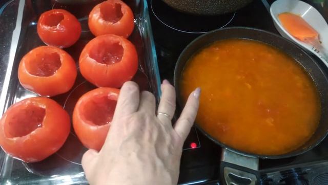 Фаршированные шампиньоны и помидоры . смотреть онлайн