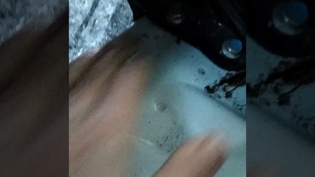 Chevrolet Spark.Где расположен вин номер на автомобиле.