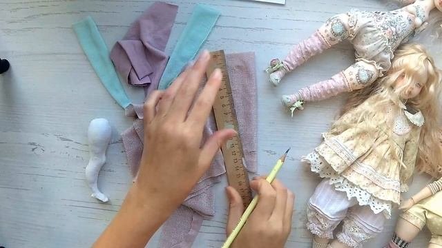 Чулочки для куколки: как шить, и из чего.