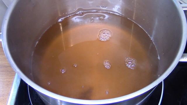 Простое маринование грибов лисичек. Рецепт маринованных лисичек. Грибы лисички маринованные. Марина