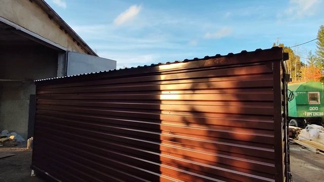 Бытовка дачная блок контейнер вагончик металлический хоз блок 2.40х6х2.40м с утеплением 50мм смотреть онлайн