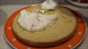 ТОРТ КЛУБНИКА со СЛИВКАМИ с кремом из маскарпоне / Strawberry cake