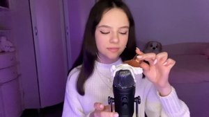 ASMR Shaving cream on the mic ? /АСМР Пенка для бритья на микрофоне ☁️