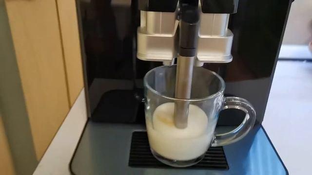 Кофемашина, Bosch, VeroCup 100, TIS30129RW смотреть онлайн