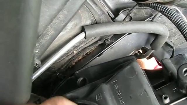 Замена лампы ближнего света на Opel Astra J смотреть онлайн