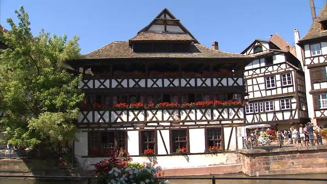 Роман из Стерлитамака. Он провел семестр в Страсбурге смотреть онлайн