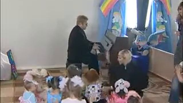 Элтон Джон в Макеевке. смотреть онлайн