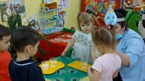 НОД в первой младшей группе (ЧХЛ, опытно-экспериментальная деятельность) Тема: «Волшебница-Капелька