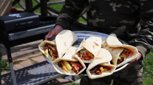 Гирос или греческая шаурма на мангале(делюсь рецептом).