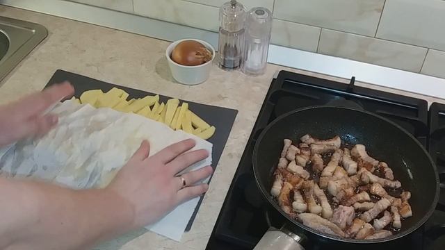 СМАЖЕНА КАРТОПЛЯ НА САЛІ