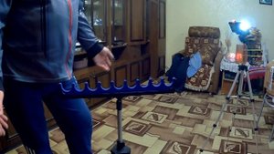 Стойка(тренога) для удилищ.Коробка с вкусняшками от Миненко.