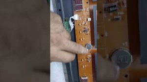 Ремонт электронной часы не показывает день, градус и день недели! Reset electronic clock!