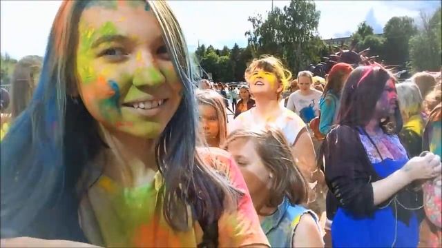 VLOG: ФЕСТИВАЛЬ КРАСОК ХОЛИ! (ПвК Кашира) смотреть онлайн